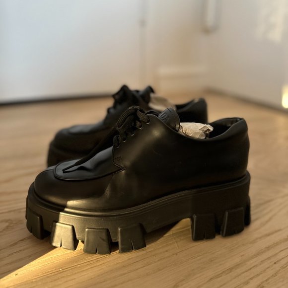 Prada Lace-up Loafer - Picture 4 of 5